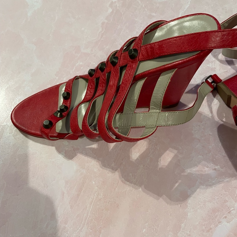 Sale! New Balenciaga Red Gladiator Wedge Red with black studs - Picture 4 of 9